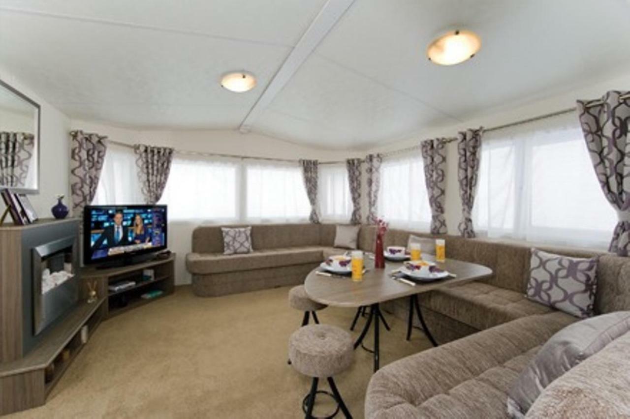 Caravans Tattershall Lakes Villa Exterior photo